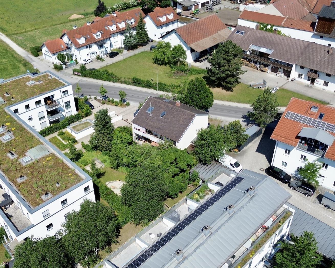 Doppelte Chance: Stabile Rendite heute, Neubauoption morgen, 82008 Unterhaching, Mehrfamilienhaus