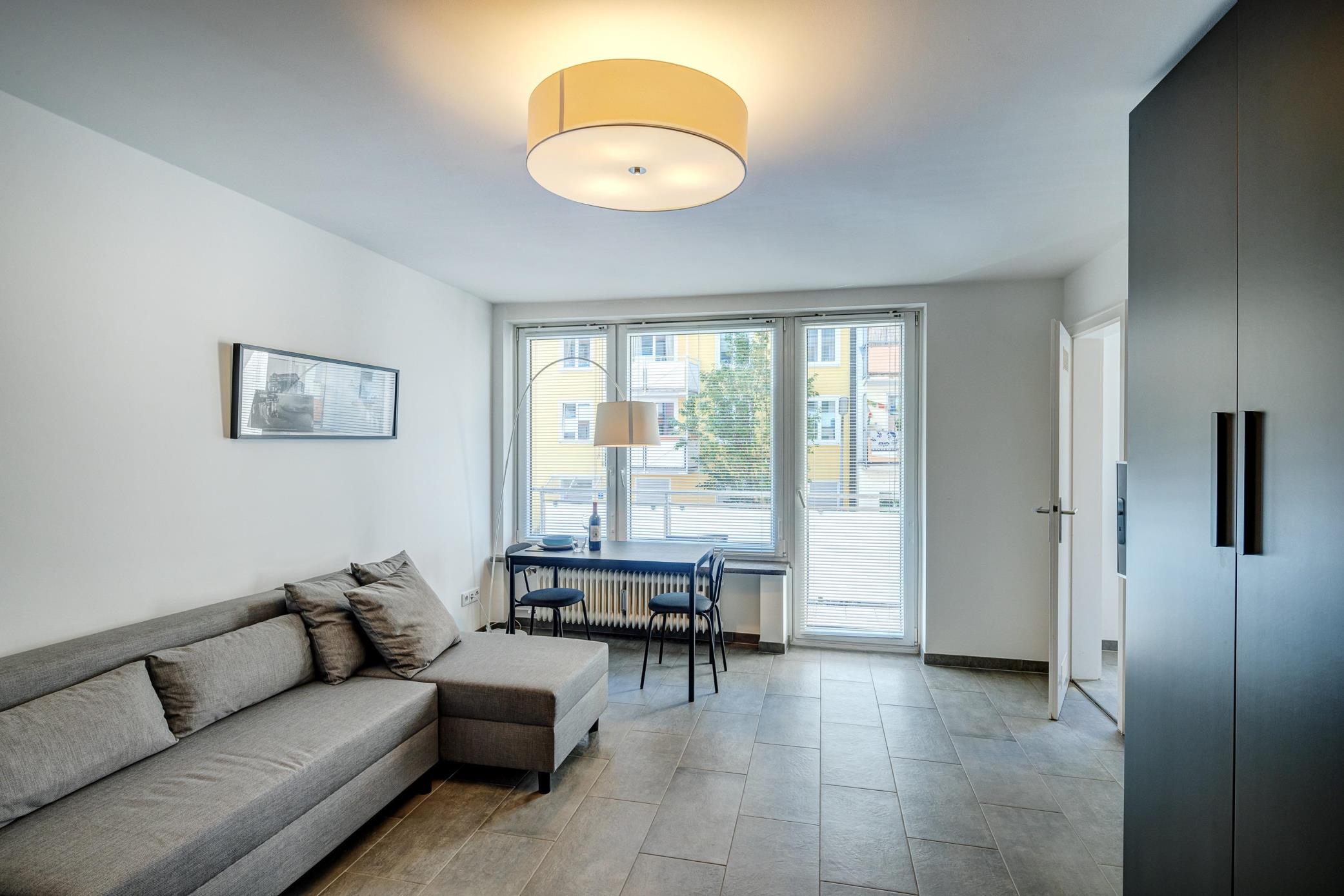 Kufsteiner Platz im Herzogpark! Möbliertes 1-Zimmer-Apartment, 81679 München, Etagenwohnung