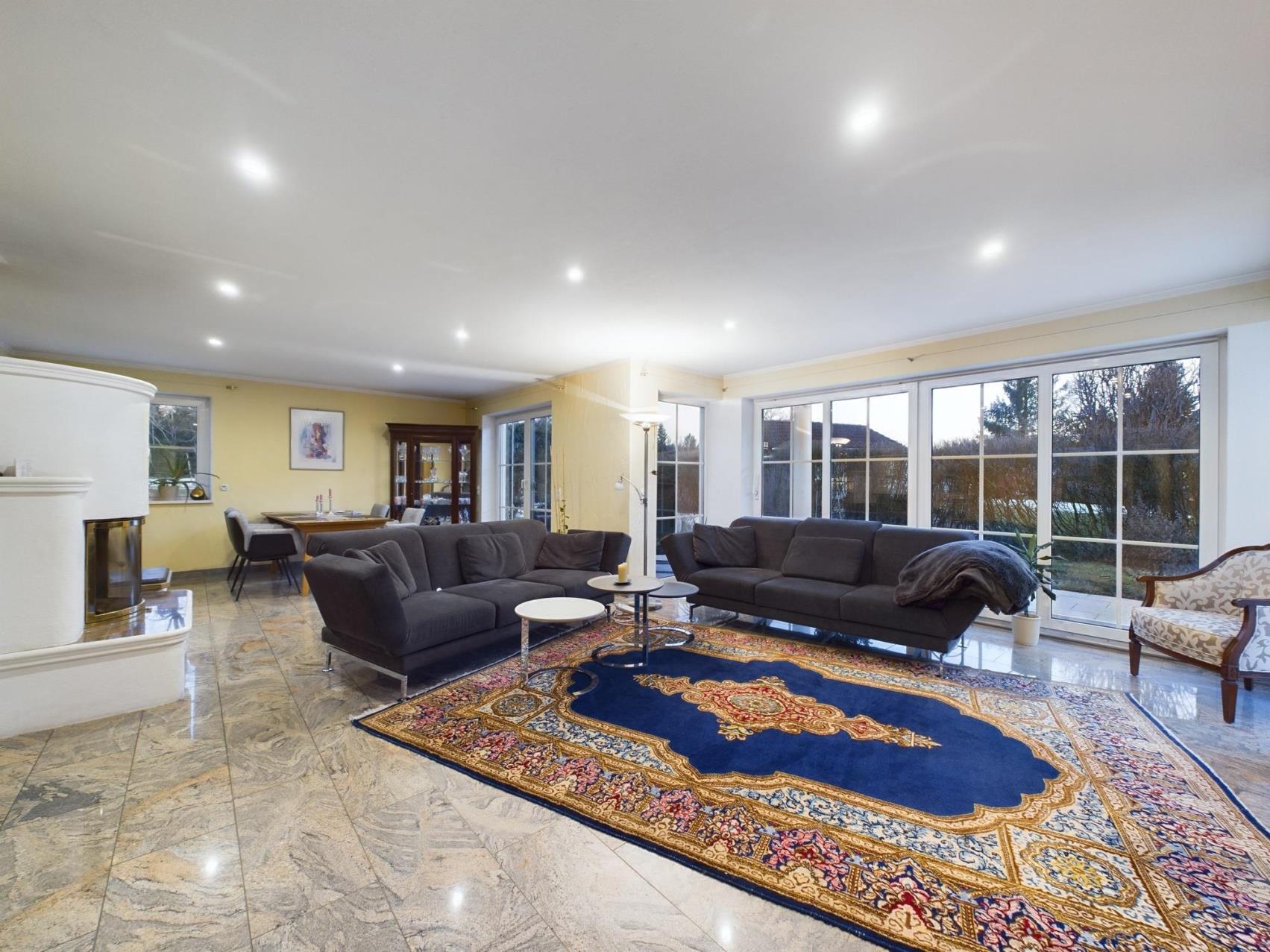 Traumhaft großzügiges Einfamilienhaus am Waldrand, 82386 Oberhausen, Einfamilienhaus