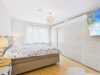 Hochwertig ausgestattete Wohnung mit Smart-Home-System in gepflegtem Mehrfamilienhaus - Schlafzimmer Eltern