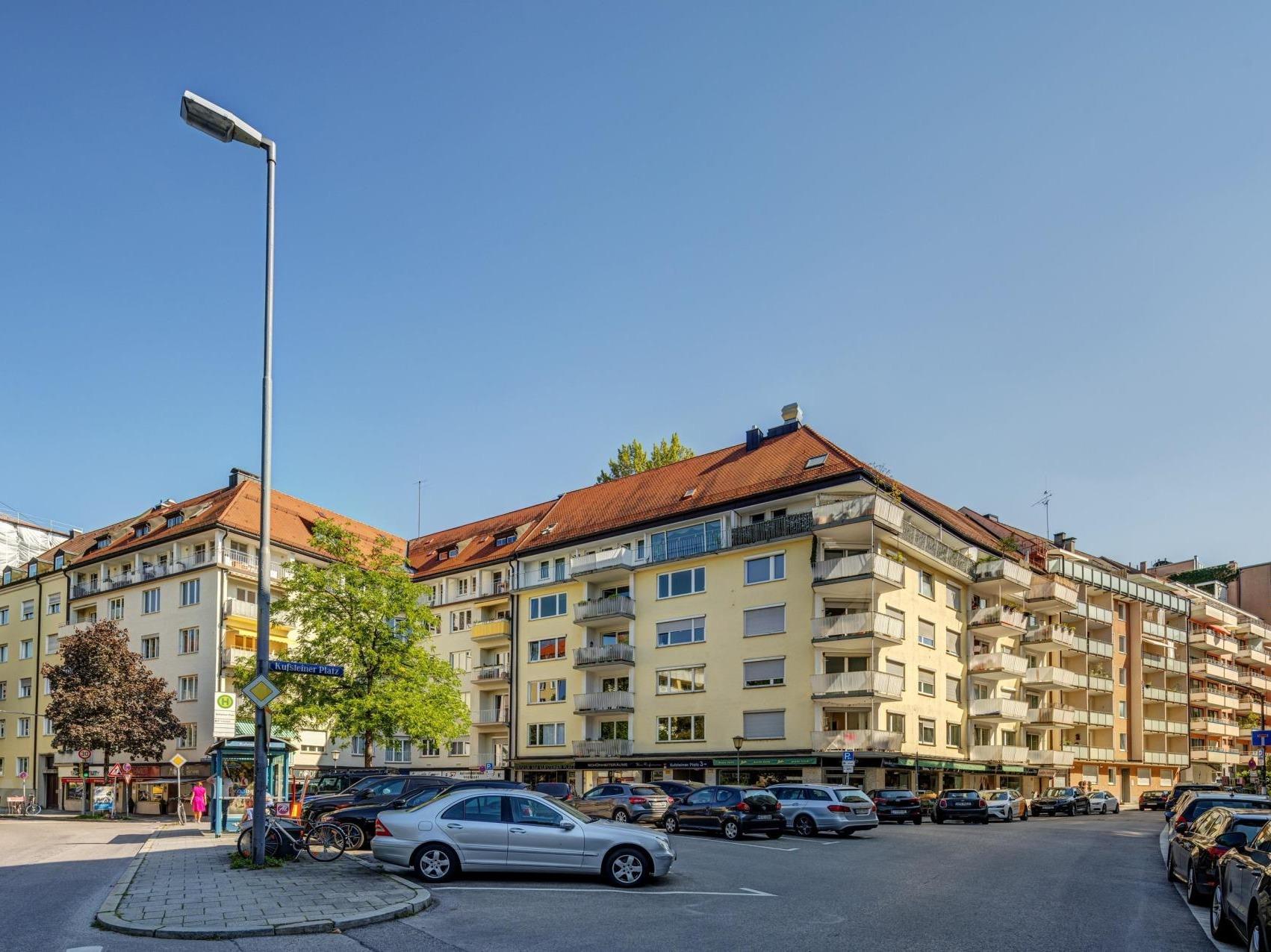 Kufsteiner Platz im Herzogpark! Möbliertes 1-Zimmer-Apartment, 81679 München, Etagenwohnung