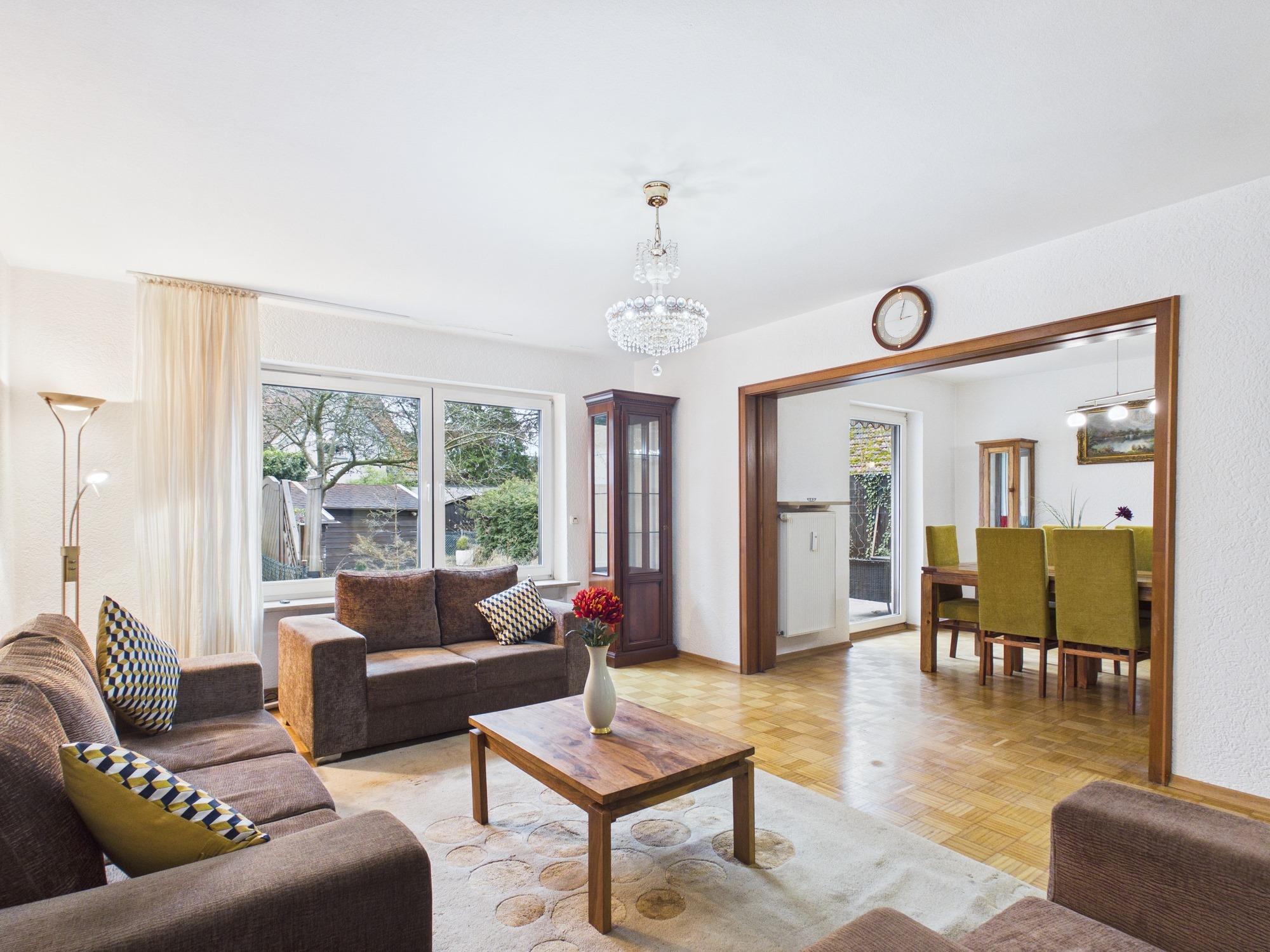 Möblierte 3-Zimmer-Gartenwohnung mit Kamin und Einbauküche, 81825 München, Erdgeschosswohnung