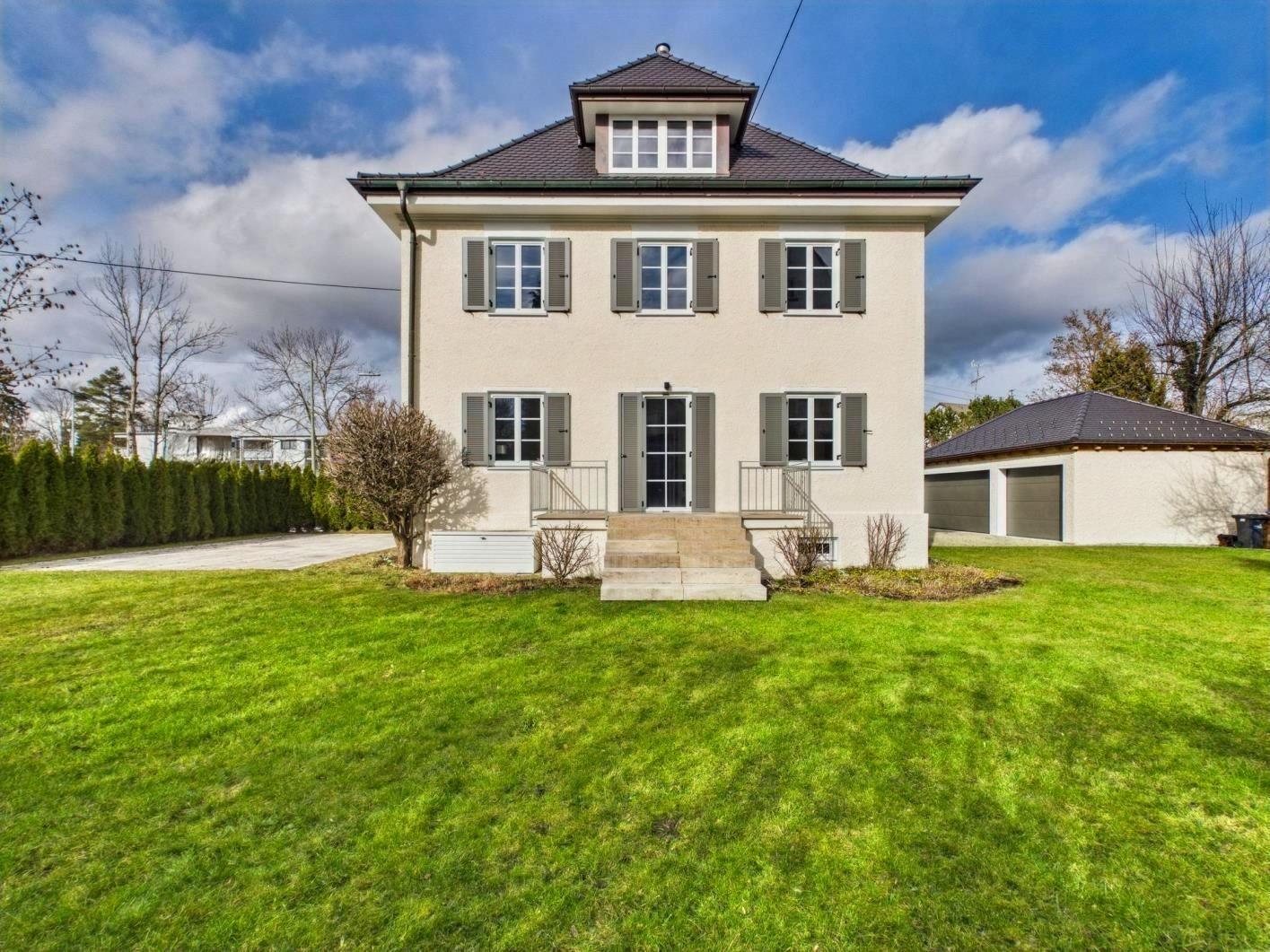 Repräsentative Altbauvilla, hochwertig modernisiert, 7 Zimmer in Bestlage, 87700 Memmingen, Villa