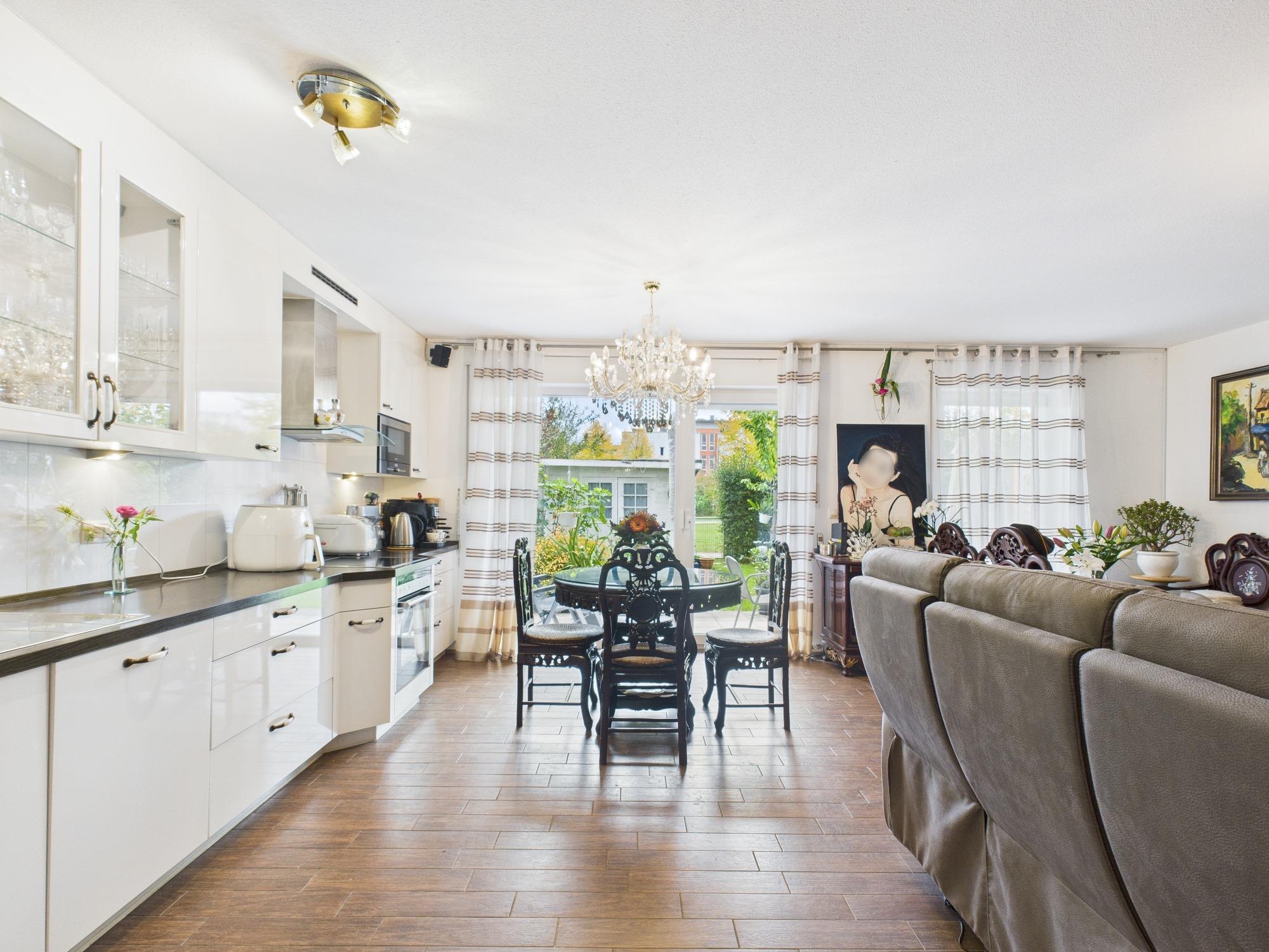 Charmante Erbpacht-Terrassenwohnung in beliebter Wohngegend, 81825 München, Wohnung