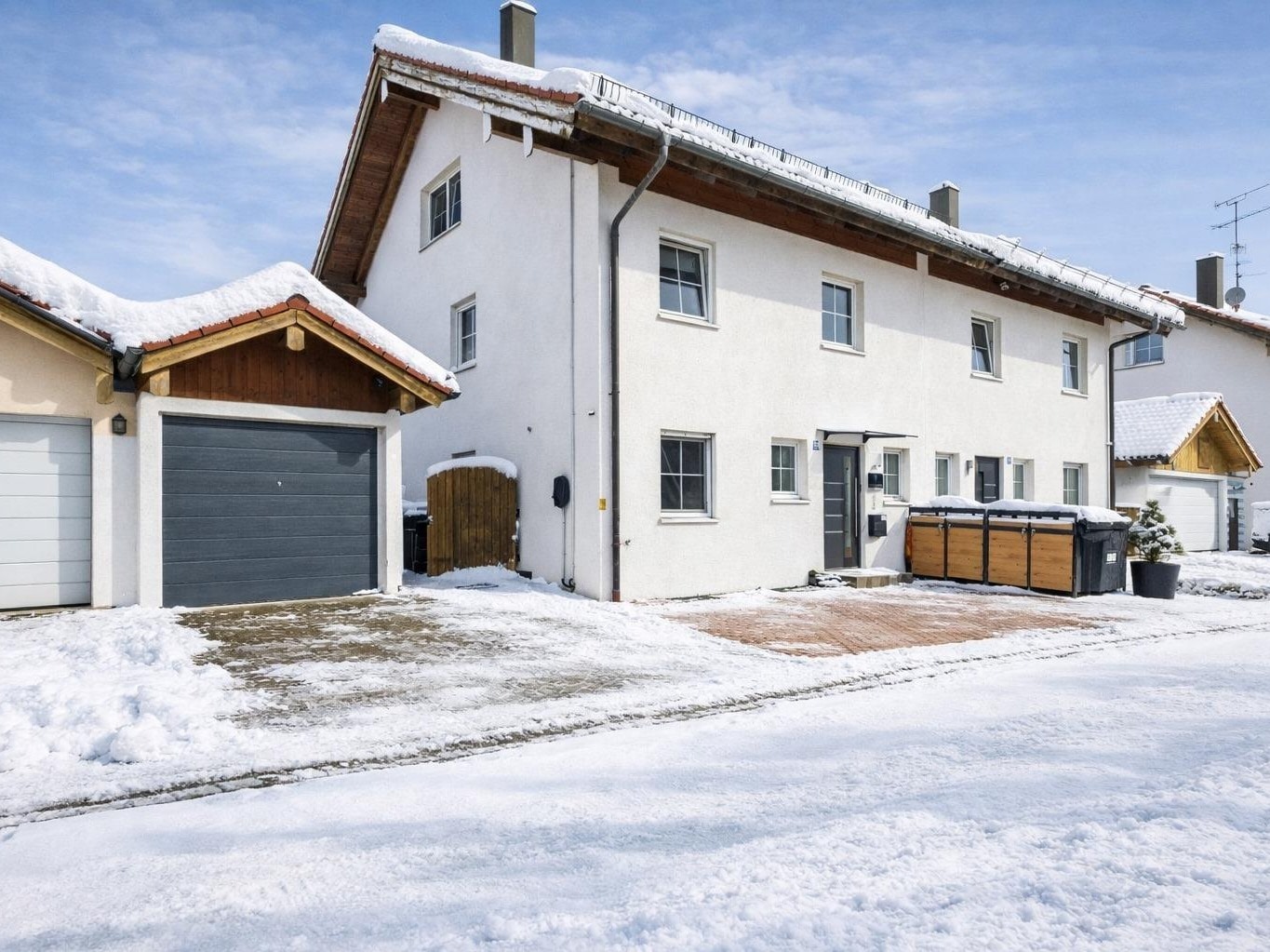 Familientraum mit Garten – naturnah wohnen vor München, 85649 Brunnthal, Doppelhaushälfte