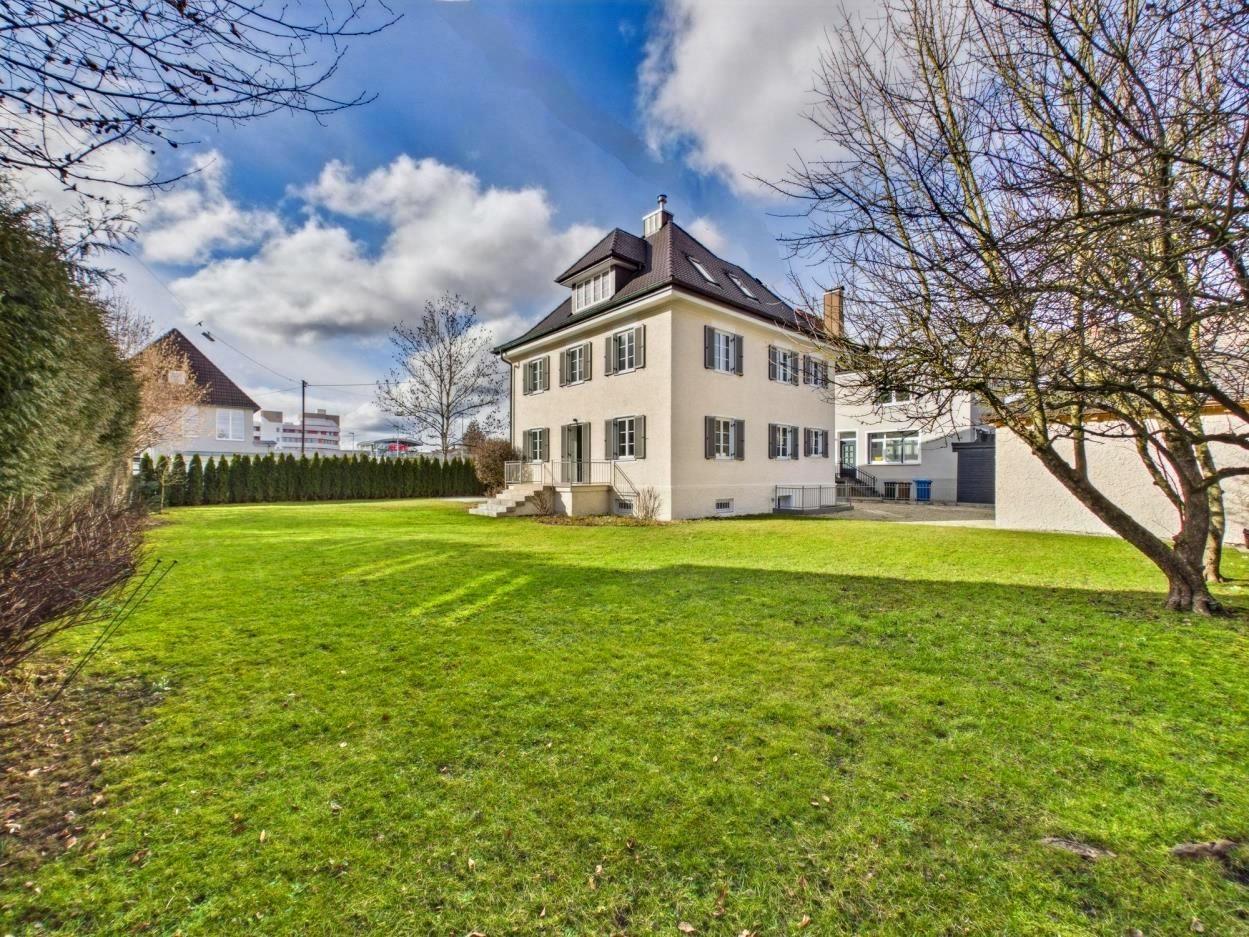 Historische Villa mit ca. 183 m² Wohnfläche, 7 Zimmer, Kamin. Vollständig modernisiert, 87700 Memmingen, Villa