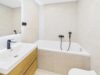 Stilvolle Maisonettewohnung mit 4,5 Zimmern und hochwertiger Sanierung in begehrter Lage - WC/Bad EG