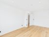 Stilvolle Maisonettewohnung mit 4,5 Zimmern und hochwertiger Sanierung in begehrter Lage - Schlafzimmer EG