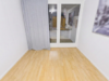 Wohnen mit Weitblick: Attraktive 3-Zimmer-Wohnung mit umlaufendem Balkon in bester Lage von Planegg - Zimmer