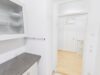 Wohnen mit Weitblick: Attraktive 3-Zimmer-Wohnung mit umlaufendem Balkon in bester Lage von Planegg - Küche