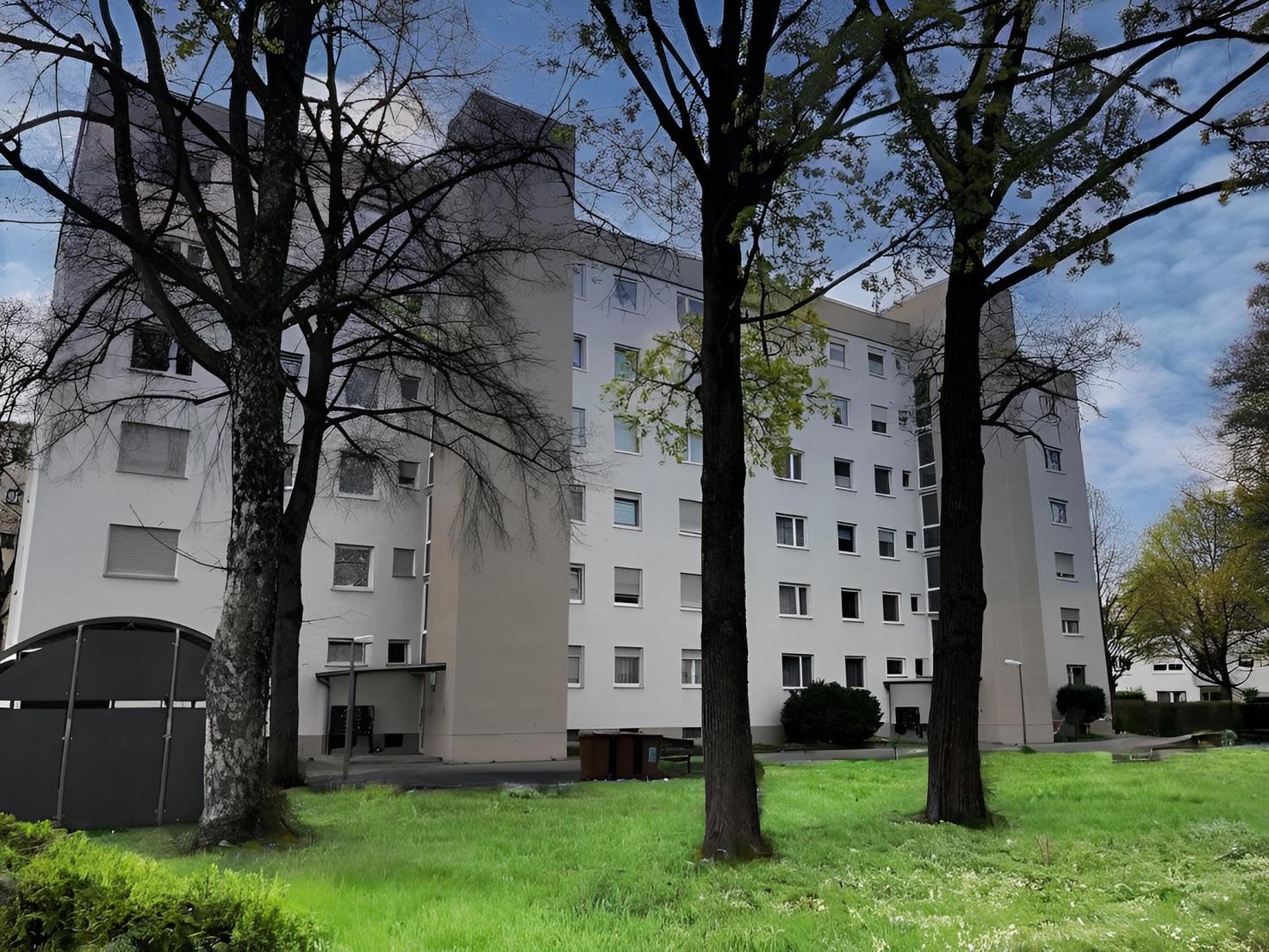 Kapitalanlage, unkompliziert vermietet, komplett modernisiert, Zentrale Lage, Lift, 86163 Augsburg, Etagenwohnung